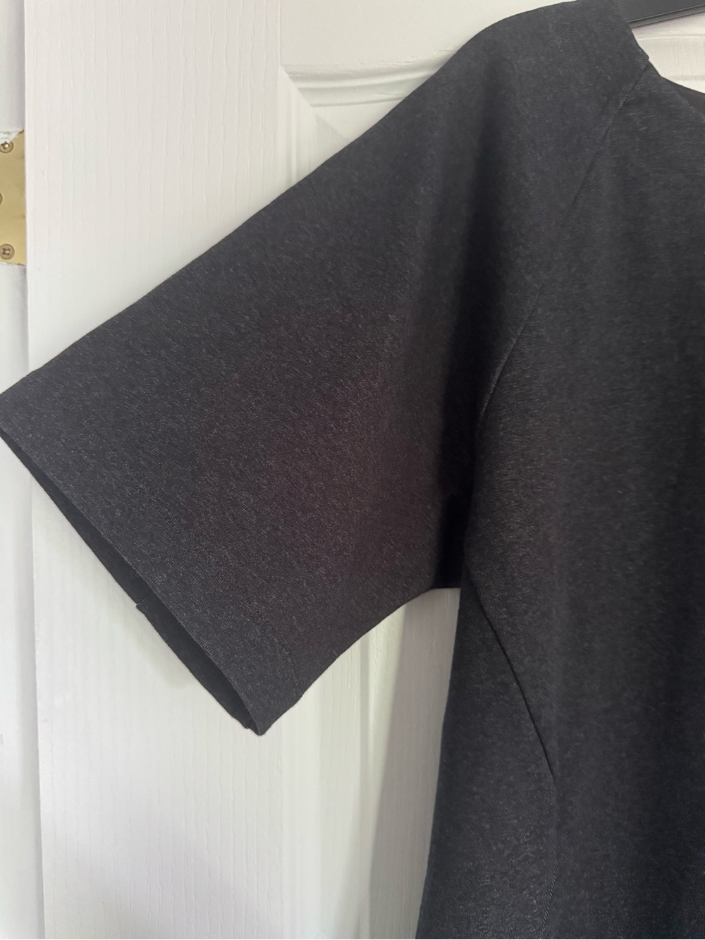 Arc'teryx women’s Charcoal Short-Sleeve Tech dress - Picture 6 of 9